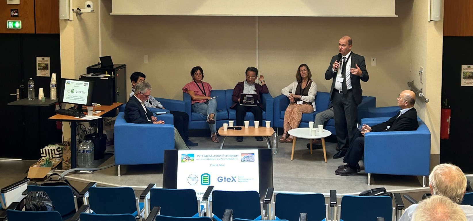  Table ronde sur le PEPR Batteries et le GteX Battery japonais organisée dans le cadre du « 15th France-Japan Symposium on Lithium Batteries and Next Generations » à l’Institut des Matériaux de Nantes Jean Rouxel 